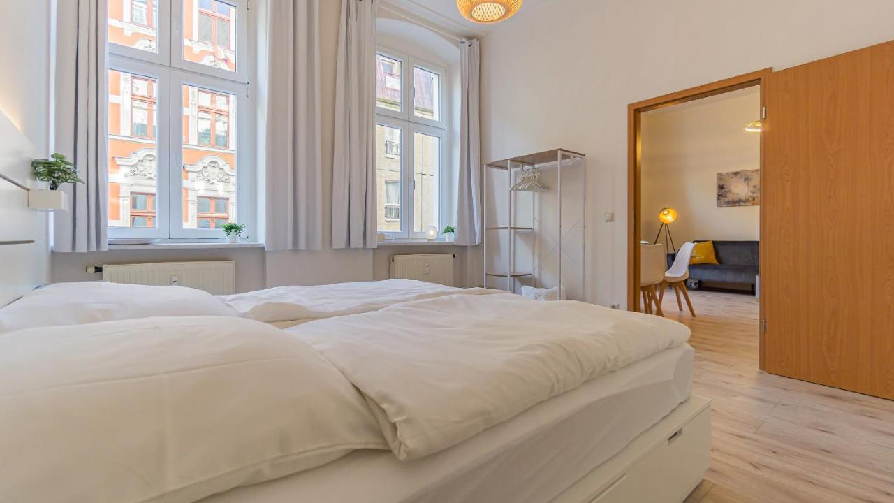 Cityapartment - 53 M², 2 Zimmer, Zentral, Netflix, Kueche, Waschmaschine Cottbus Buitenkant foto