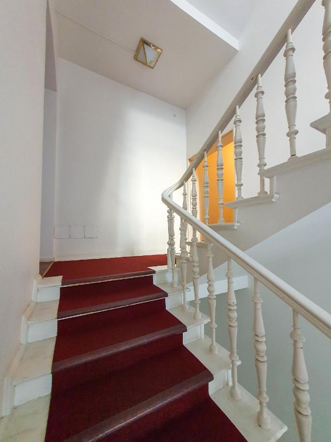 Cityapartment - 53 M², 2 Zimmer, Zentral, Netflix, Kueche, Waschmaschine Cottbus Buitenkant foto
