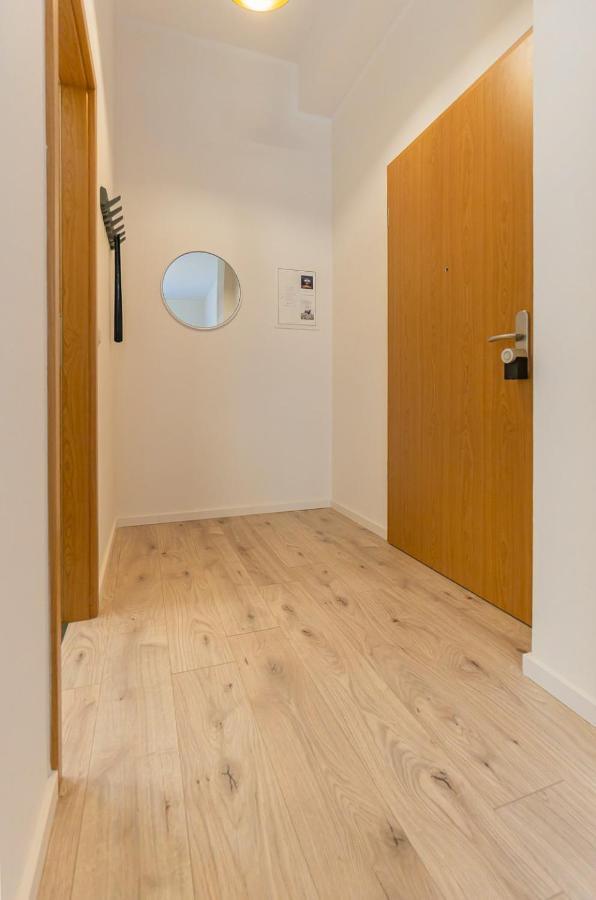 Cityapartment - 53 M², 2 Zimmer, Zentral, Netflix, Kueche, Waschmaschine Cottbus Buitenkant foto