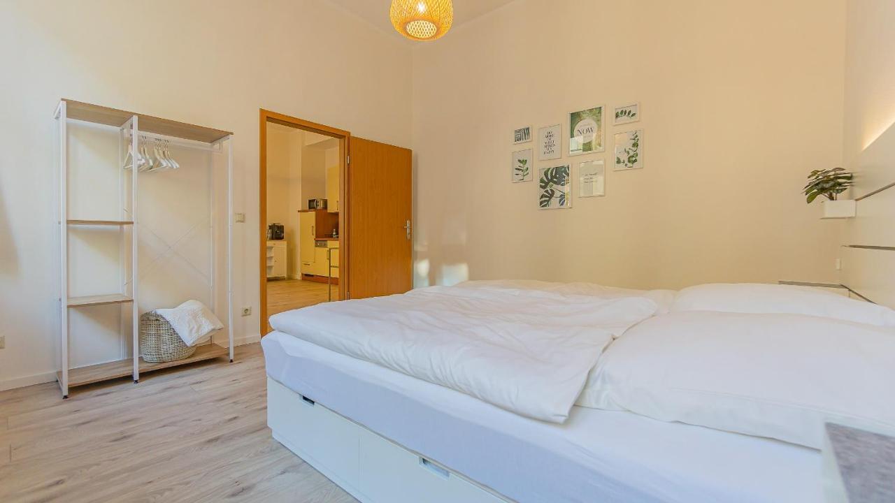 Cityapartment - 53 M², 2 Zimmer, Zentral, Netflix, Kueche, Waschmaschine Cottbus Buitenkant foto