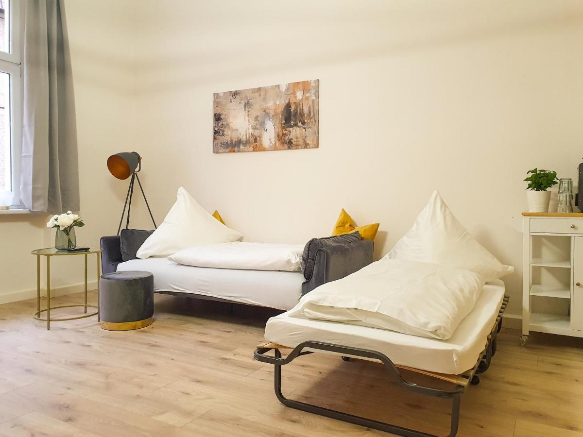 Cityapartment - 53 M², 2 Zimmer, Zentral, Netflix, Kueche, Waschmaschine Cottbus Buitenkant foto